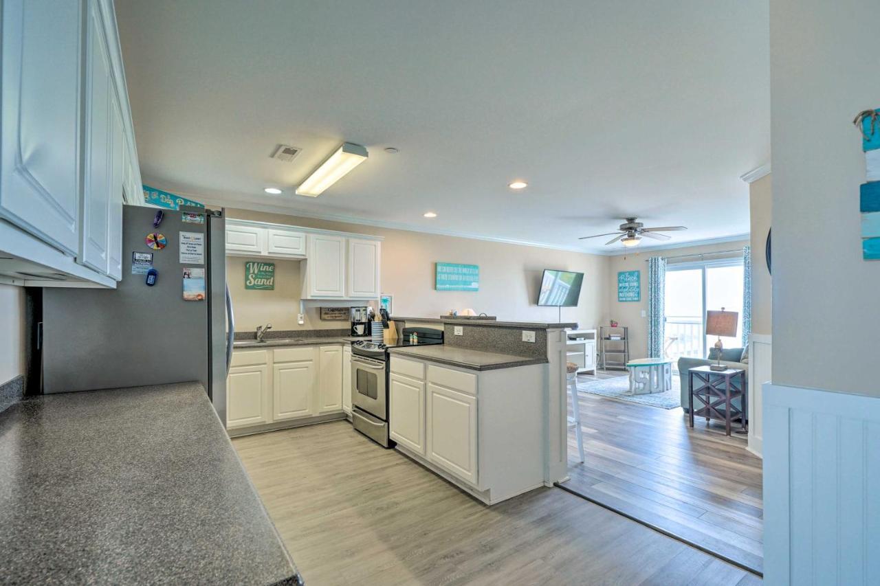 Ocean-View Oak Island Condo, 1 Block To Beach! Экстерьер фото