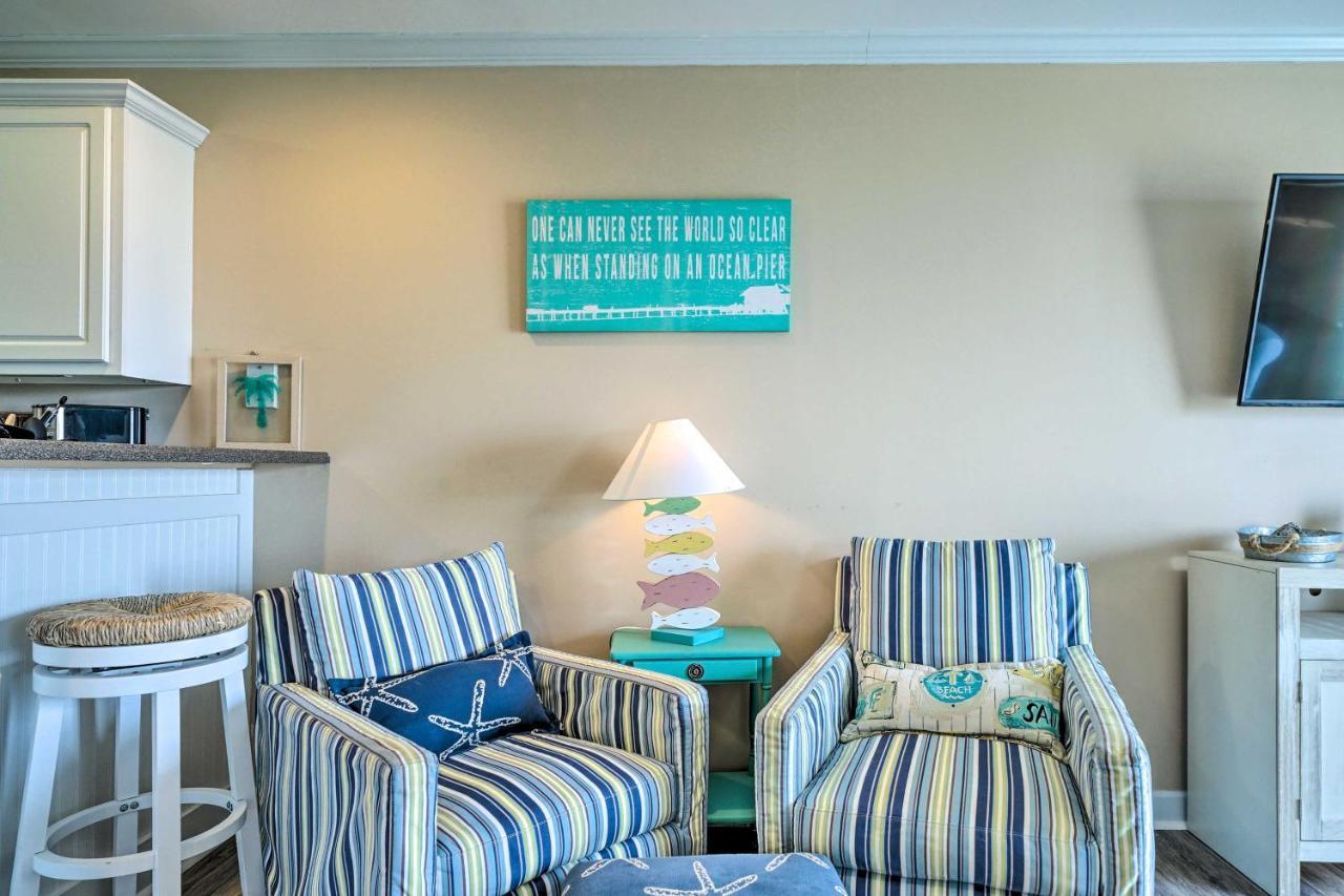 Ocean-View Oak Island Condo, 1 Block To Beach! Экстерьер фото