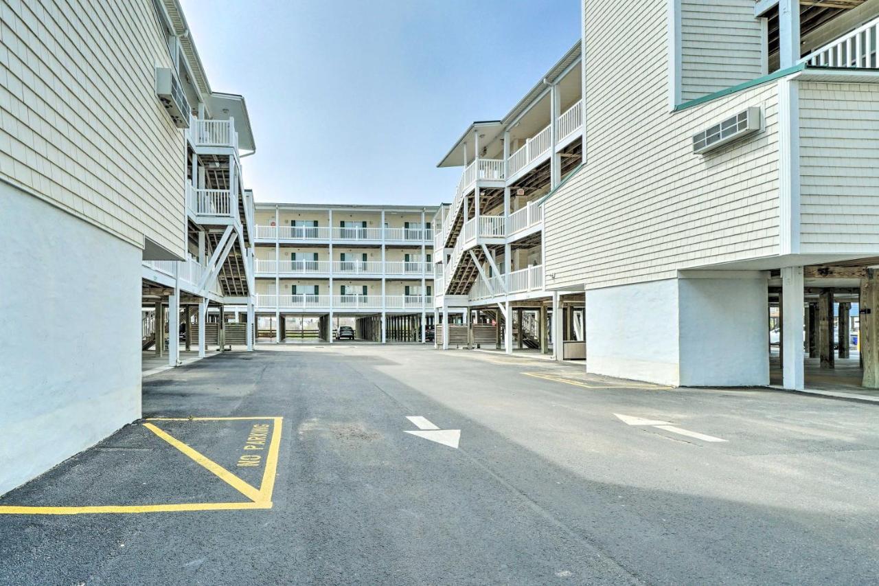 Ocean-View Oak Island Condo, 1 Block To Beach! Экстерьер фото