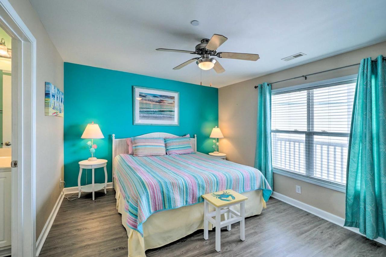 Ocean-View Oak Island Condo, 1 Block To Beach! Экстерьер фото