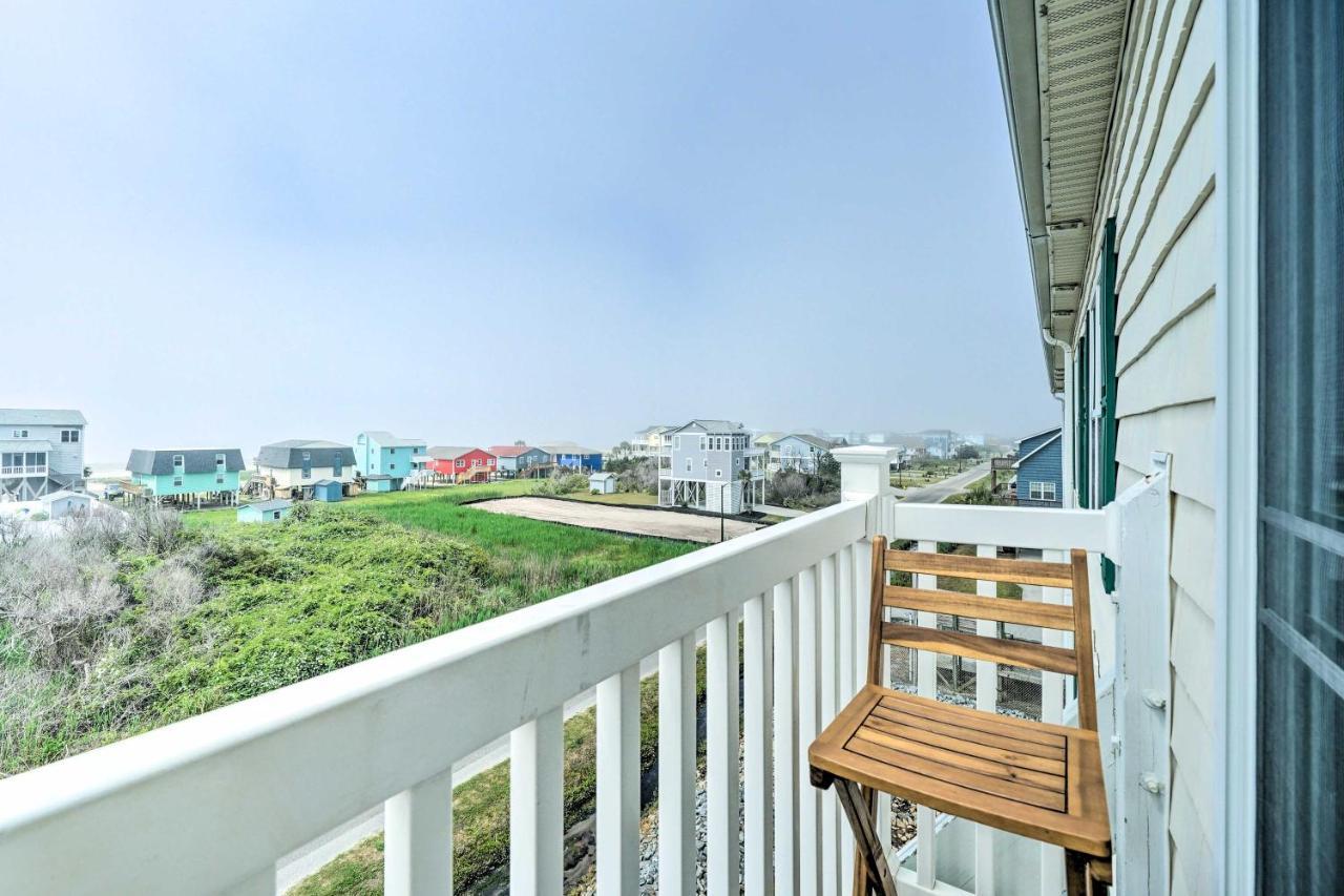 Ocean-View Oak Island Condo, 1 Block To Beach! Экстерьер фото